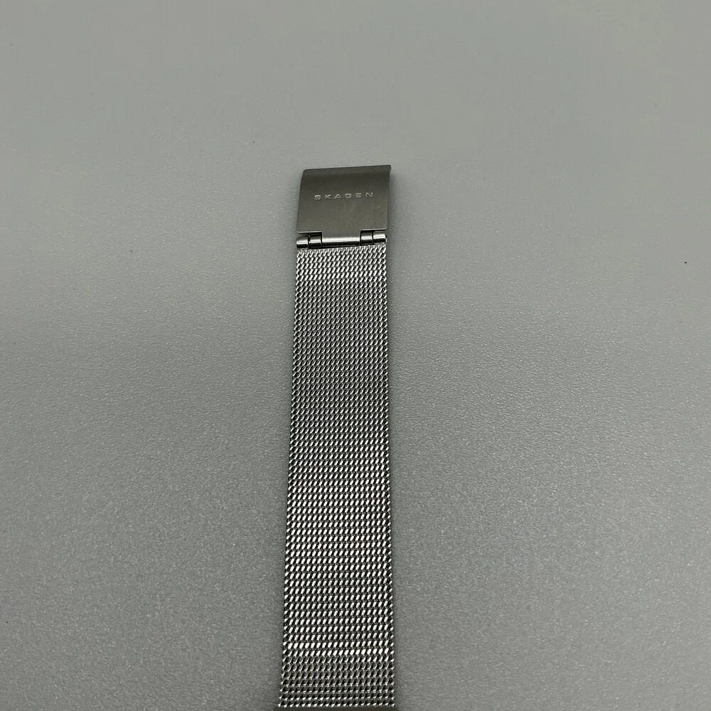 Skagen 358SSSD Womens Watch 26mm Silver Tone Mesh Stainless Steel New Battery